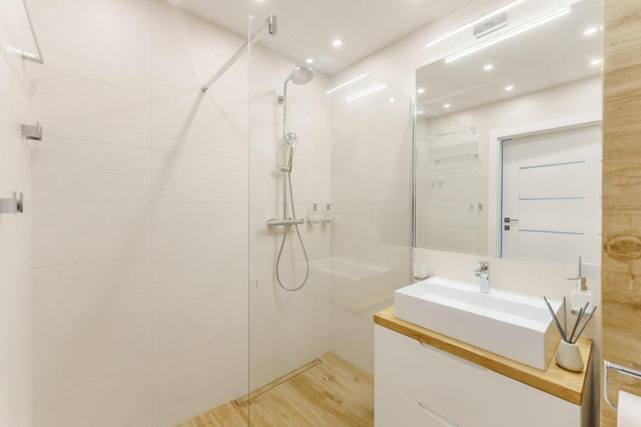 Sun 7 - Osiedle Jantar Apartment Kolobrzeg Exterior photo